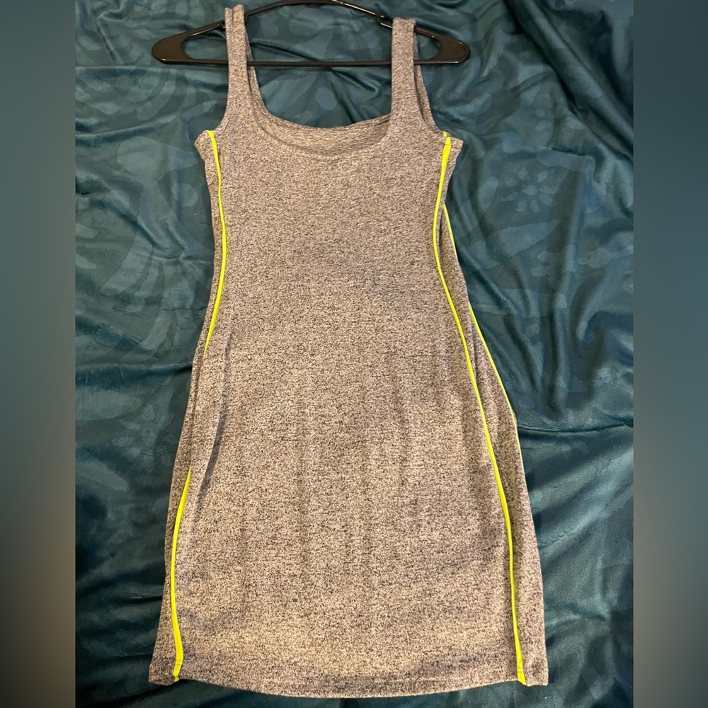 Fitted sleeveless dress